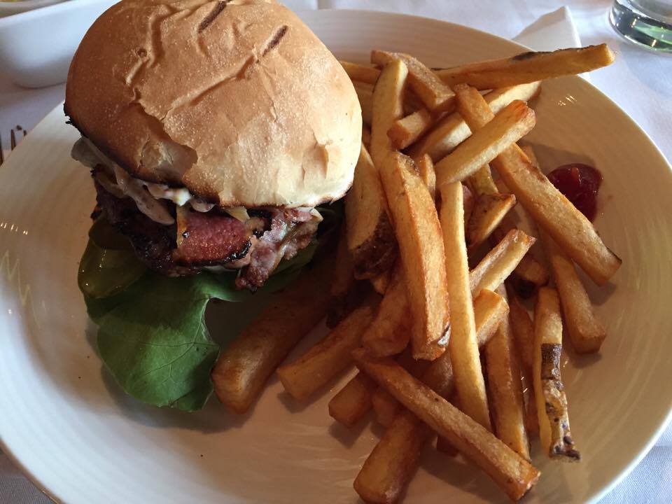 Janet Lynns Bistro | 677 Belmont Ave W, Kitchener, ON N2M 1N8, Canada | Phone: (519) 725-3440