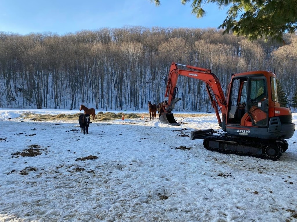 Just N Time Excavating | 513 Cross Country Rd Rr 5, Bancroft, ON K0L 1C0, Canada | Phone: (613) 334-9226