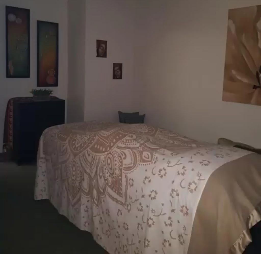 REIKI YXE with Amanda Marie | Avenue Q N, Saskatoon, SK S7L 2X8, Canada | Phone: (306) 230-2126