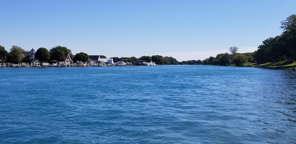 Ecarte Marine | 4729 Old River Rd, Port Lambton, ON N0P 2B0, Canada | Phone: (519) 677-5691