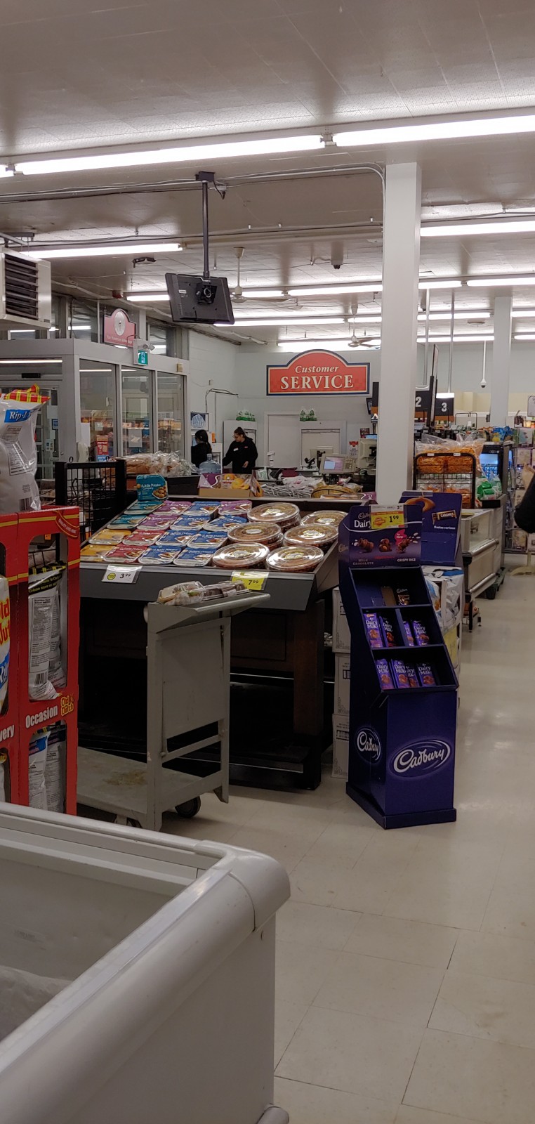 IGA Windsor Park | 650 Elizabeth Rd, Winnipeg, MB R2J 1A4, Canada | Phone: (204) 256-4633