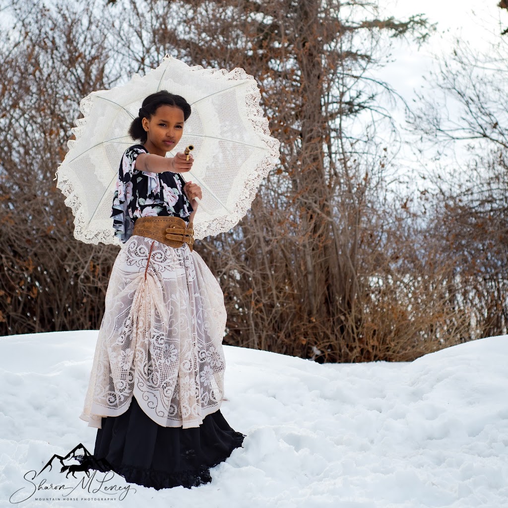 Mountain Horse Photography | 2347 Township Rd 370, AB, T4G 0M9, Canada | Phone: (403) 392-4452