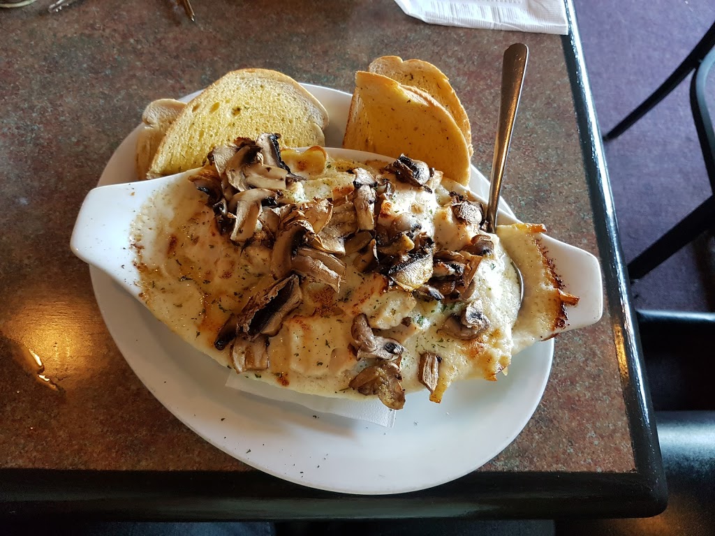 Pizza Dees | 810 Mosley St, Wasaga Beach, ON L9Z 2A4, Canada | Phone: (705) 429-7900