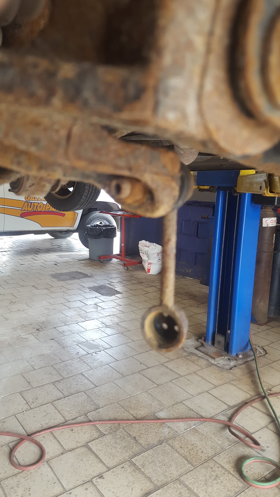 NAPA AUTOPRO - St-Thomas | 239 Wellington St, St Thomas, ON N5R 2S6, Canada | Phone: (519) 631-0500
