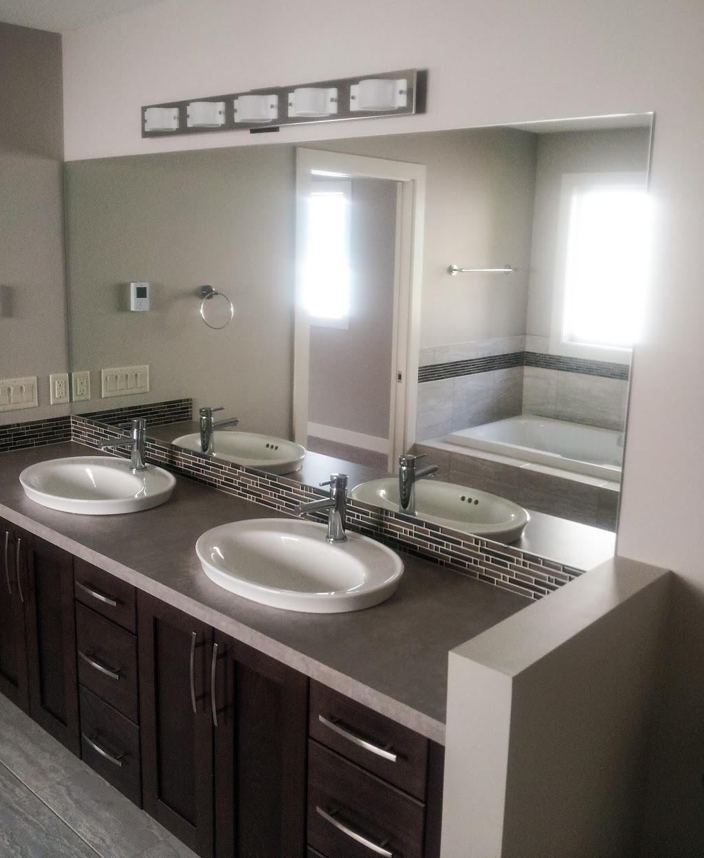 Valley Glass Westbank Ltd. | 2562a Main St, West Kelowna, BC V4T 2N5, Canada | Phone: (250) 768-7266