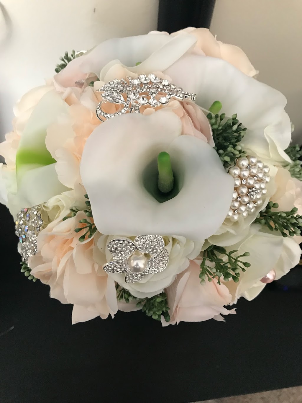 Sophs decor | 284 Burloak Dr, Burlington, ON L7L 4W5, Canada | Phone: (905) 807-5792