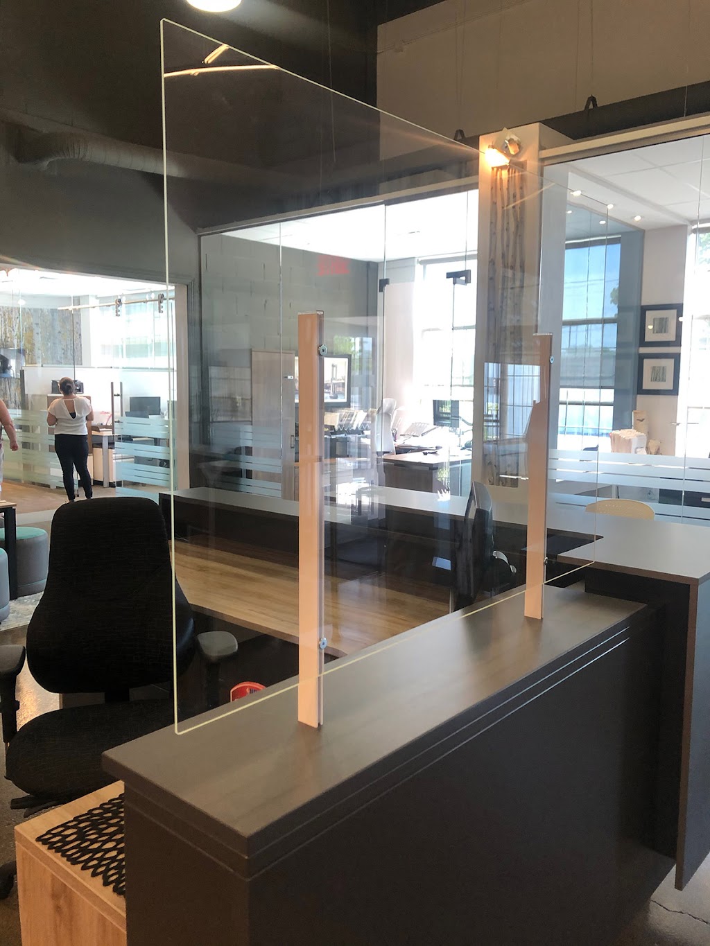 Concept Bureau | 1881 Rue Gutenberg, Laval, QC H7S 1A1, Canada | Phone: (450) 688-0799