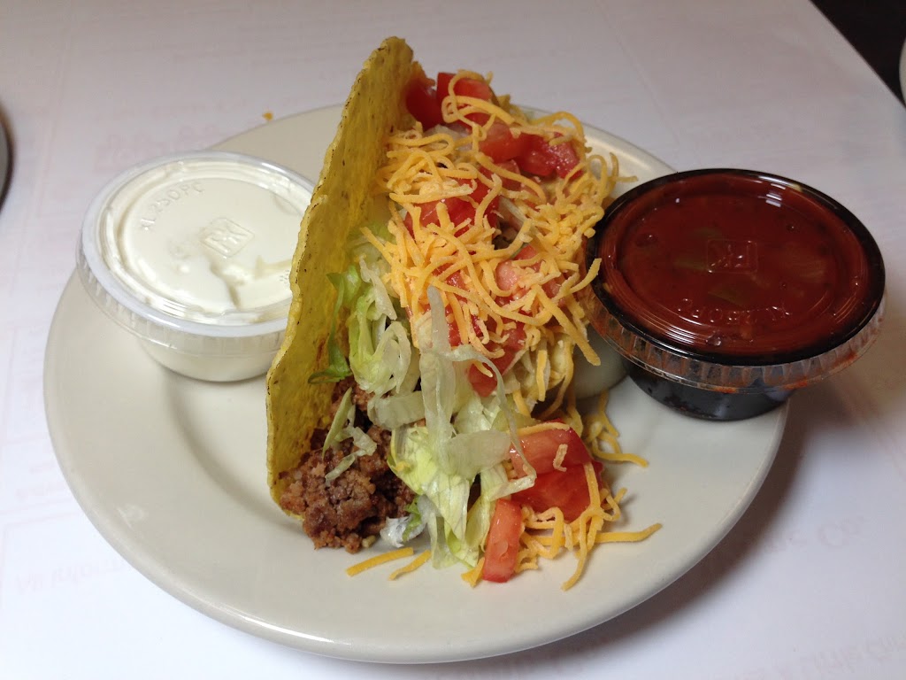 Colonial Restaurant | 2842 Pine Grove Ave, Port Huron, MI 48060, USA | Phone: (810) 985-7333