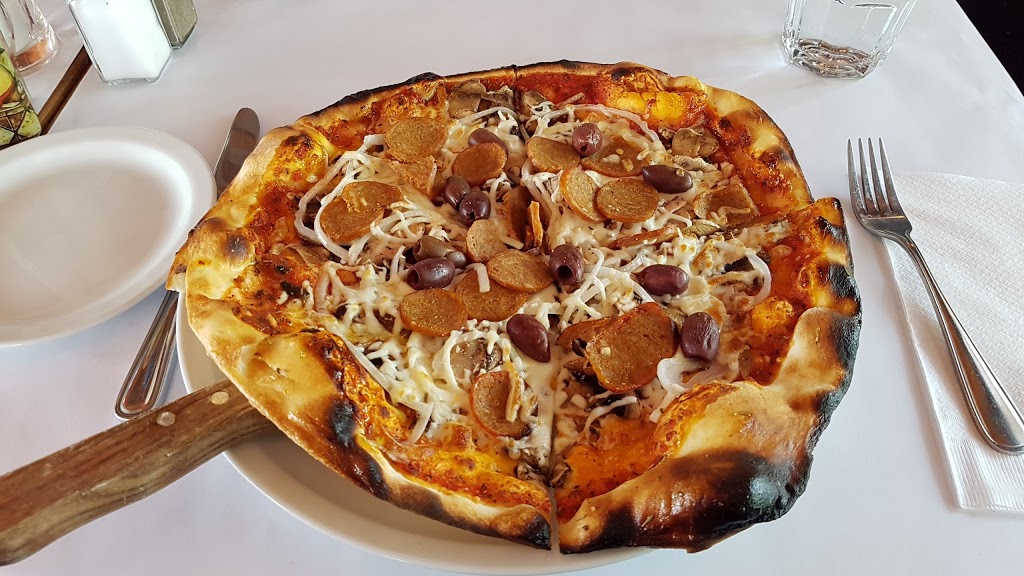 LE FOUR A BOIS DORFORD | 2197 Chemin du Parc, Orford, QC J1X 7A2, Canada | Phone: (819) 868-0858