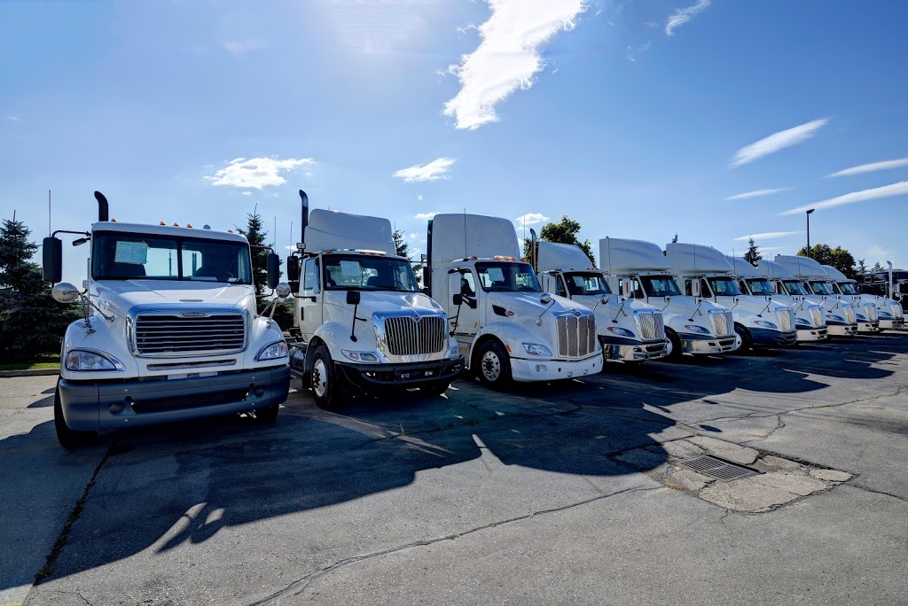 Penske Used Truck Center | 1610 Enterprise Rd, Mississauga, ON L4W 4L4, Canada | Phone: (905) 696-7775