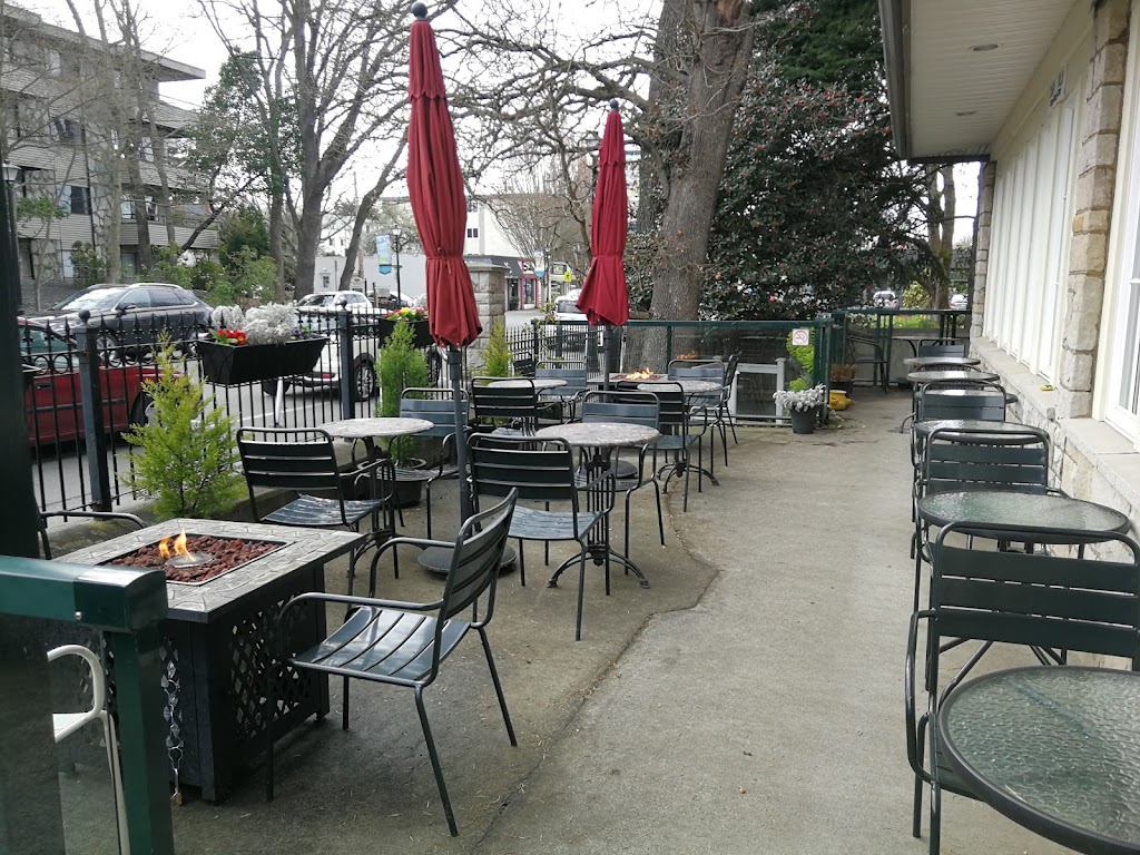 Caseys Coffee | 2060 Oak Bay Ave, Victoria, BC V8R 1E4, Canada | Phone: (250) 590-9939