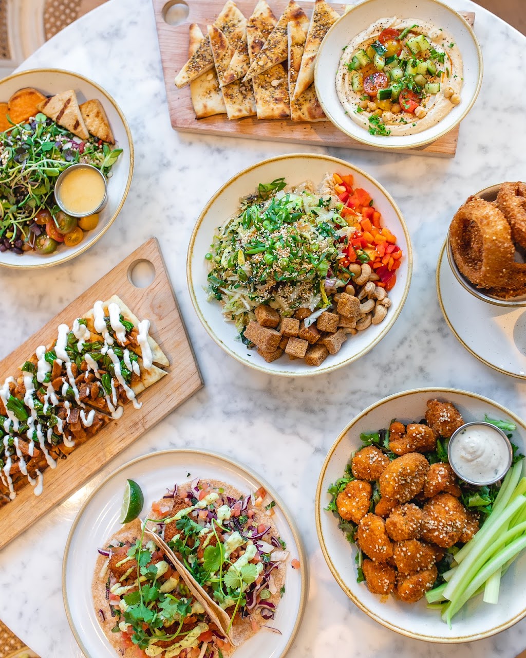 Fresh Kitchen + Juice Bar | 5031 Hurontario St, Mississauga, ON L4Z 3X7, Canada | Phone: (416) 599-4442