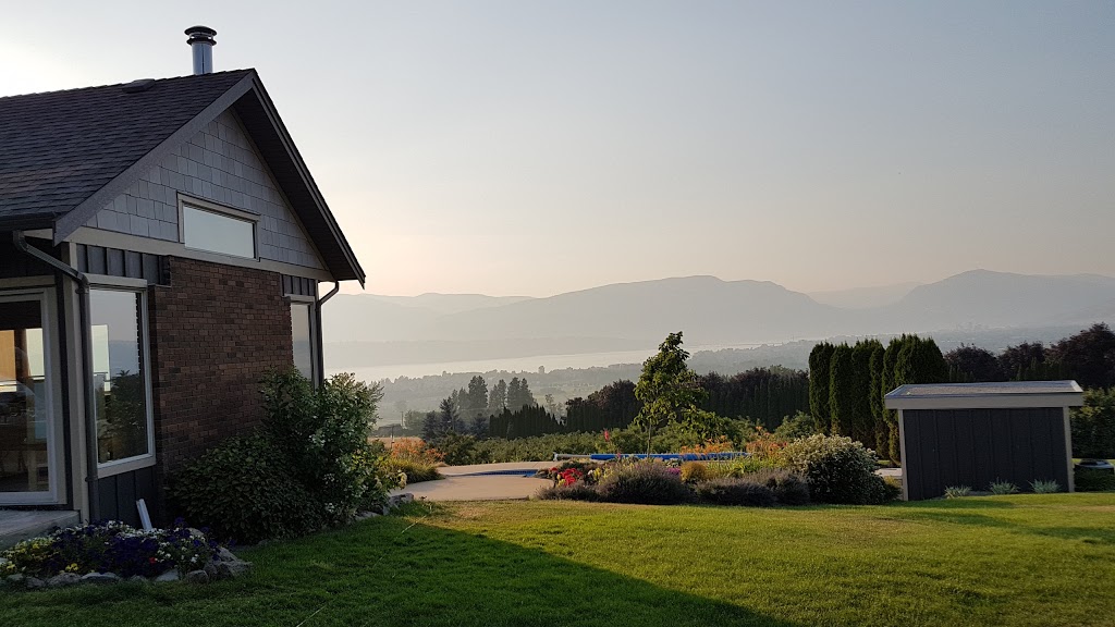 Crawford View B & B | 810 Crawford Rd, Kelowna, BC V1W 4N3, Canada | Phone: (250) 764-1140