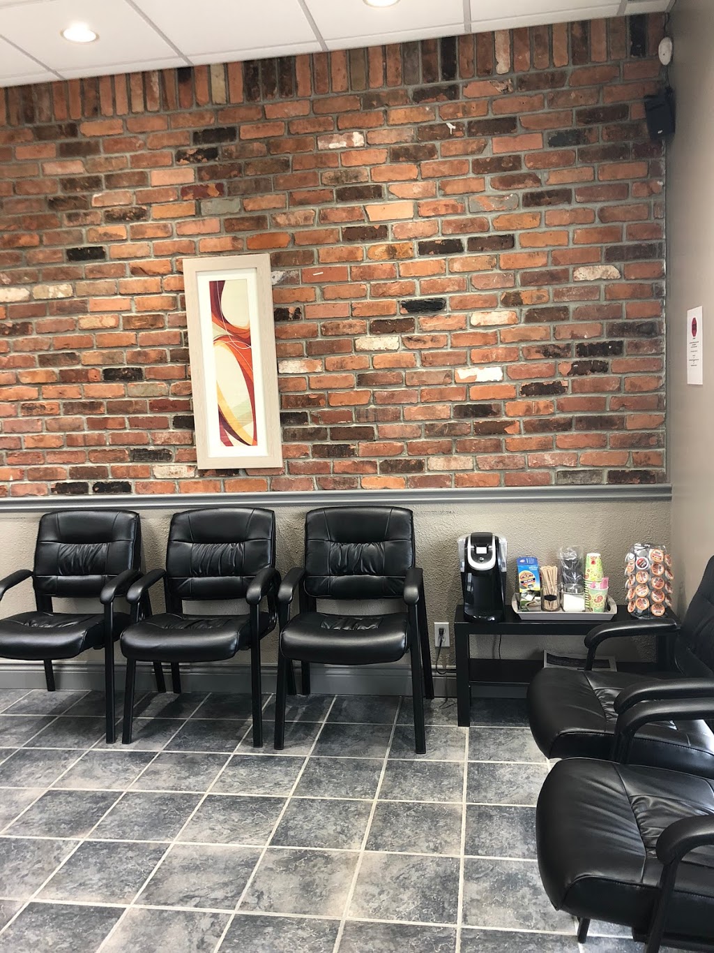 Smile Dental Clinic | 1221 Limeridge Rd E, Hamilton, ON L8W 1Y1, Canada | Phone: (905) 388-4040