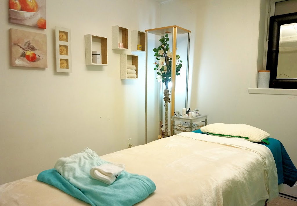 Plume Spa | 150 Chem. de la Pointe-Sud, Montréal, QC H3E 0A7, Canada | Phone: (514) 561-5112