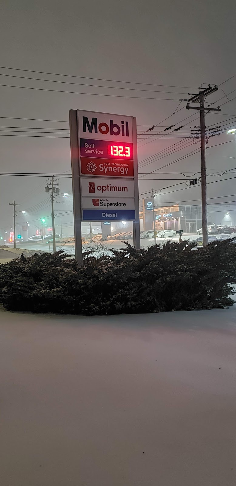 Mobil | 79 Duff St, New Glasgow, NS B2H 2J7, Canada | Phone: (902) 752-5397