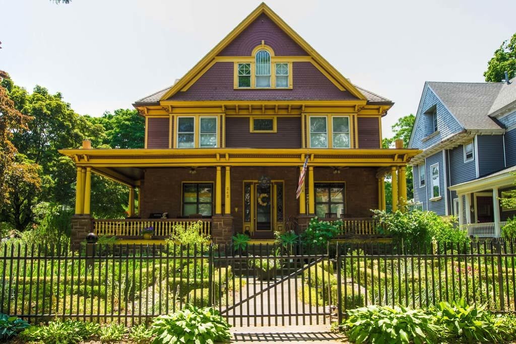HUNT Real Estate ERA | 3070 Niagara Falls Blvd, North Tonawanda, NY 14120, USA | Phone: (716) 694-0400