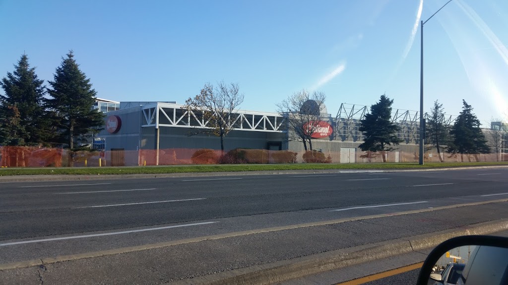 National Sports - Brampton | 539 Steeles Ave E, Brampton, ON L6W 4S2, Canada | Phone: (905) 454-7880