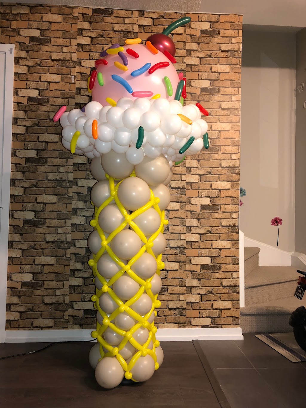 Balloons by Mina | Gord Vinson Ave, Courtice, ON L1E 2N7, Canada | Phone: (647) 927-8108