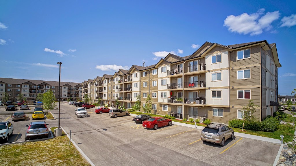 Edgewood Place - Broadstreet Properties Ltd. | 10 Guy Savoie Dr, Winnipeg, MB R2J 4L9, Canada | Phone: (204) 777-5182