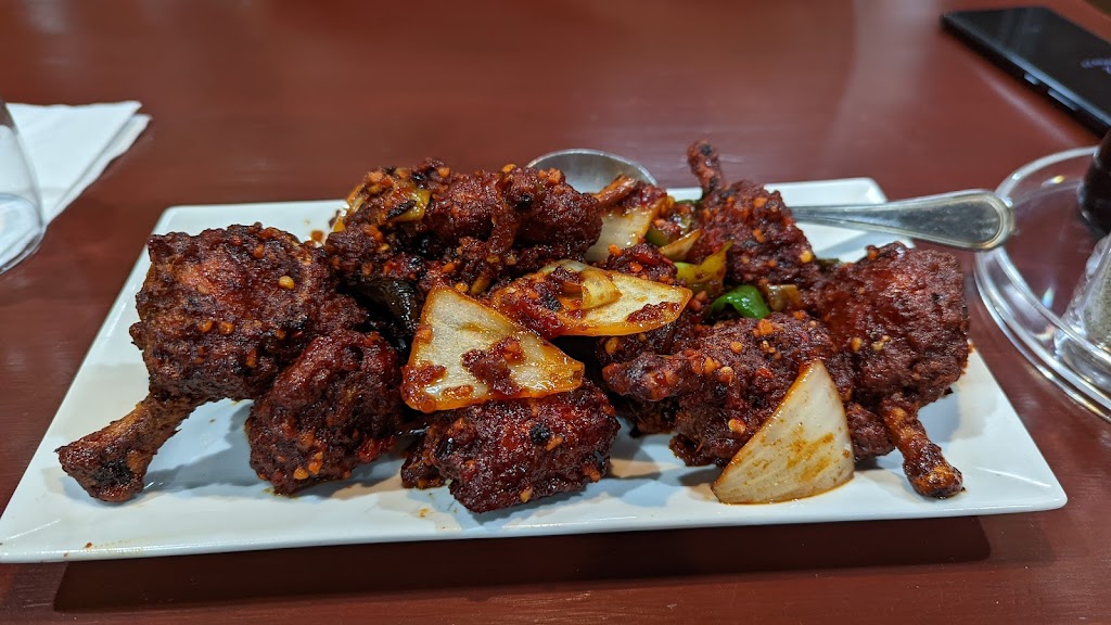 Hakka Rise & MoMo House | 3537 Fairview St unit 3, Burlington, ON L7N 2R4, Canada | Phone: (905) 681-8500
