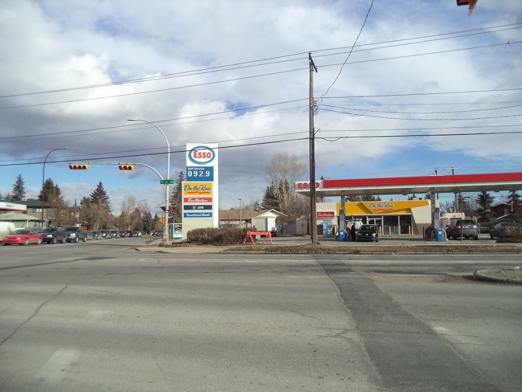 Esso | 3508 37 St SW, Calgary, AB T3E 7B1, Canada | Phone: (587) 535-0140