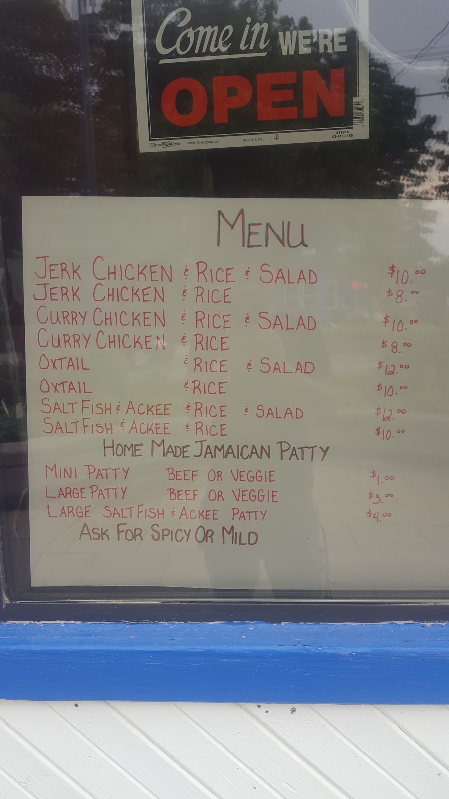 Island Spices Caribbean Cuisine | 33 Main St W, Grand Bend, ON N0M 1T0, Canada | Phone: (519) 709-5830