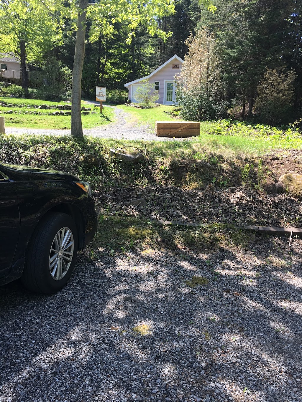 Au Petit Niché | 154 Chem. du Moulin, Lac-Beauport, QC G3B 0E2, Canada | Phone: (418) 849-6779