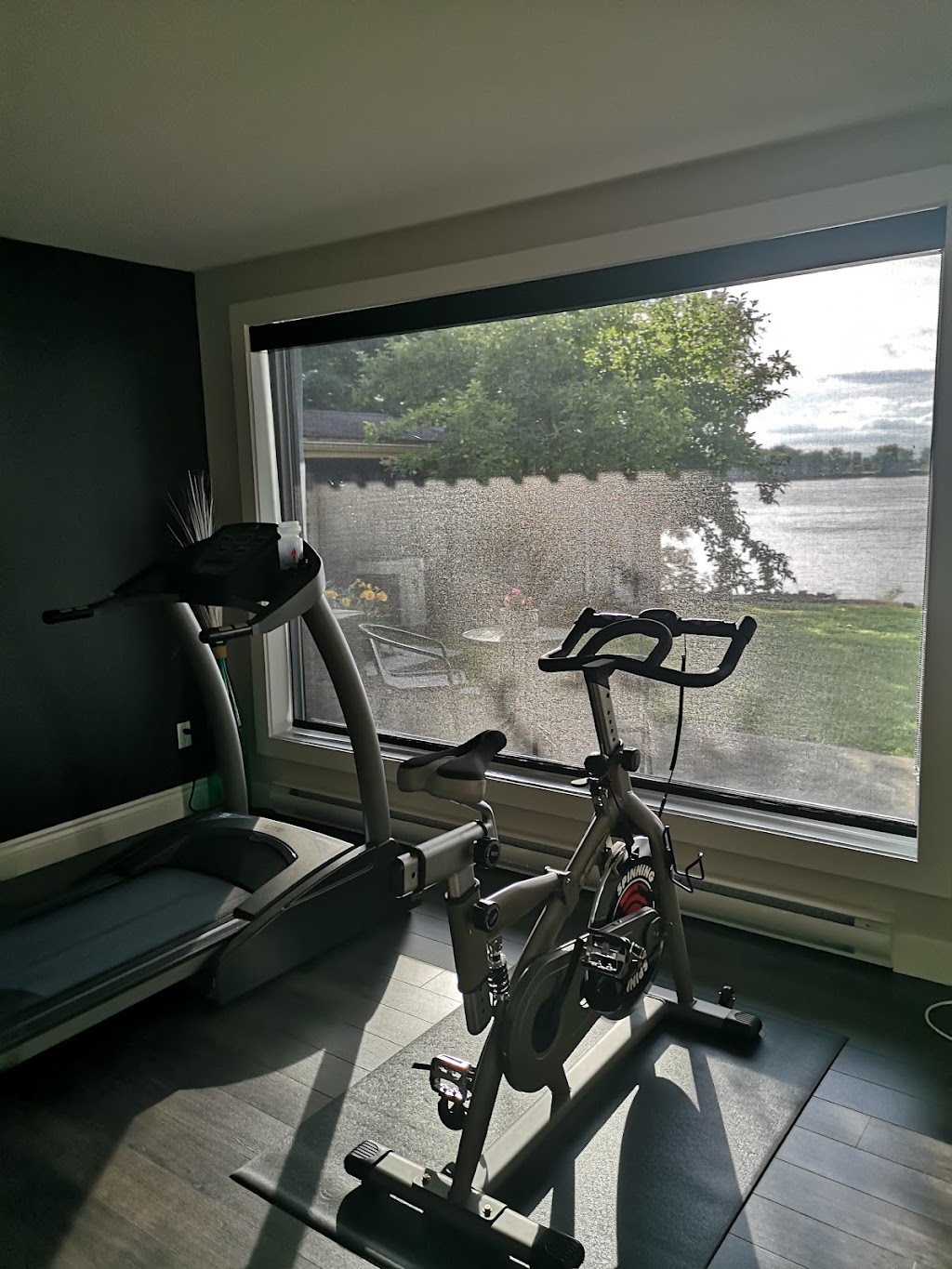 Amélie Gouin; Styliste en habillage de fenêtres | 404 Rue du Parcours, Varennes, QC J3X 0E7, Canada | Phone: (514) 831-8974
