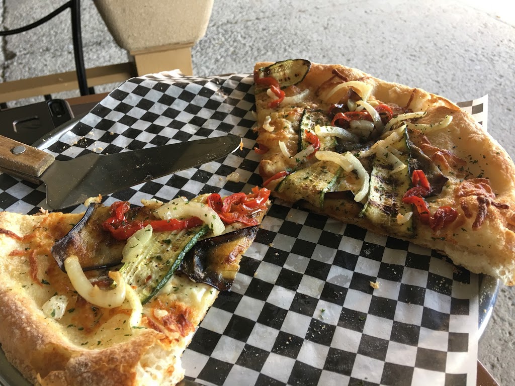 Pizza Cugini | 275 Av Elm, Beaconsfield, QC H9W 2C8, Canada | Phone: (514) 693-3662