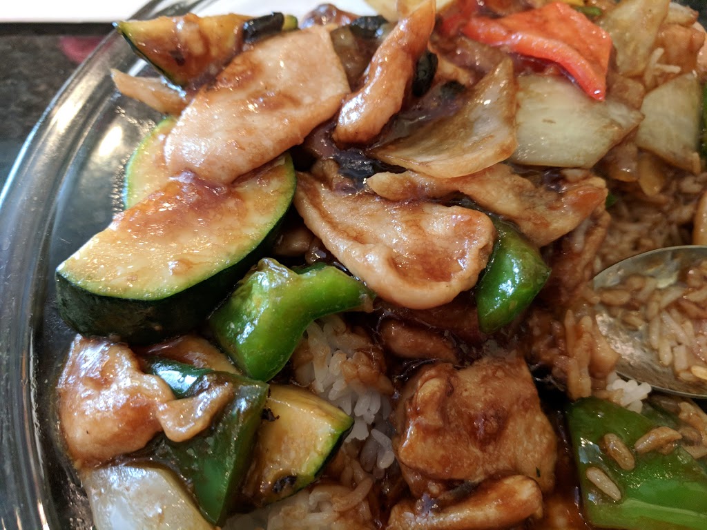 Mighty Mango Restaurant Ltd | 15425 Bannister Rd SE #18, Calgary, AB T2X 3E9, Canada | Phone: (403) 254-2888