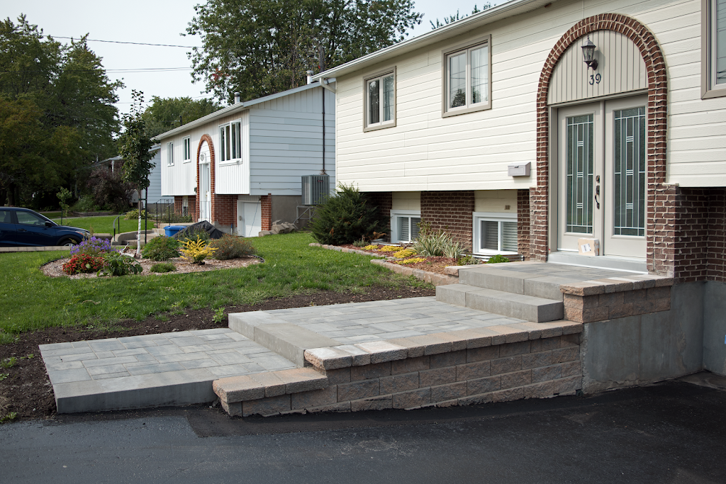 Paysagement Point Vert | 225 Chem. J.-René-Gauthier, Rigaud, QC J0P 1P0, Canada | Phone: (514) 589-8915