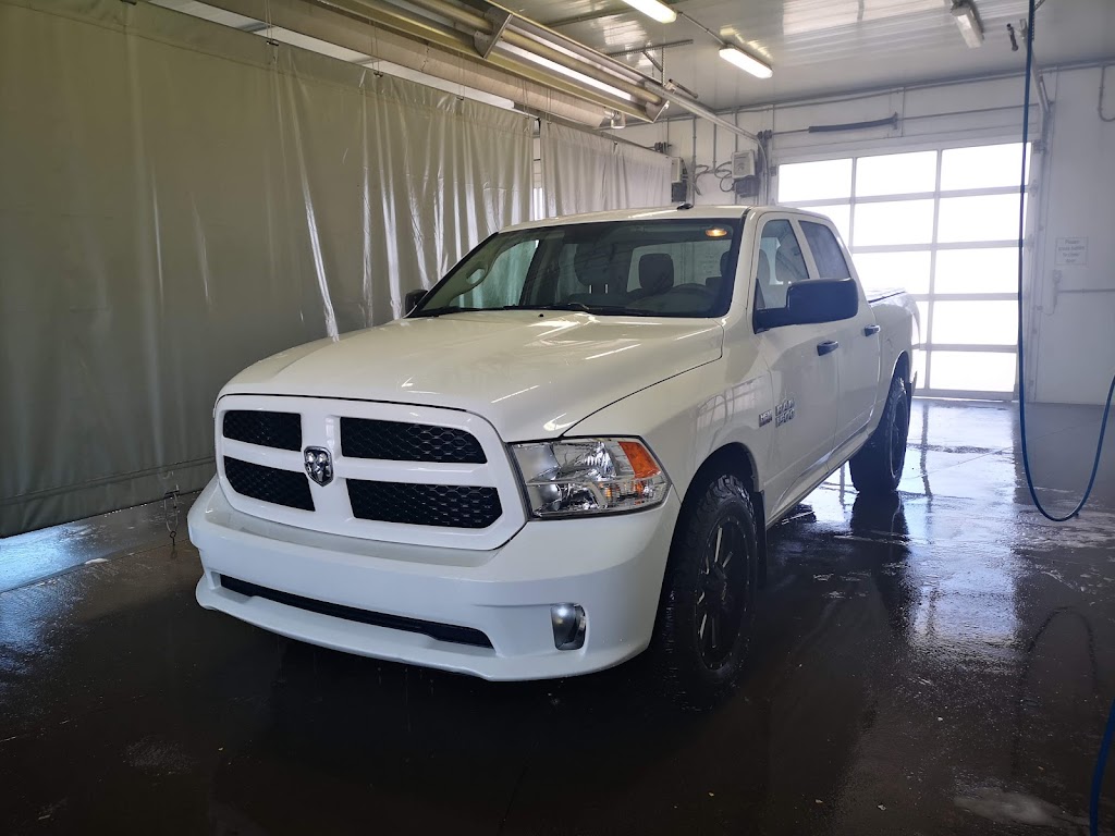 Silver Spray Wash | 988 Waterton Ave, Pincher Creek, AB T0K 1W0, Canada | Phone: (403) 627-4255