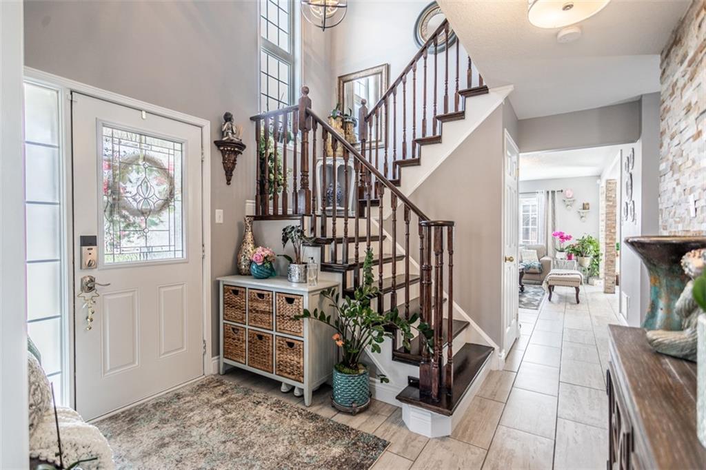 Marlow Realty Group | RE/MAX Escarpment Realty Inc. | 325 Winterberry Dr #101, Stoney Creek, ON L8J 0B6, Canada | Phone: (905) 573-1188