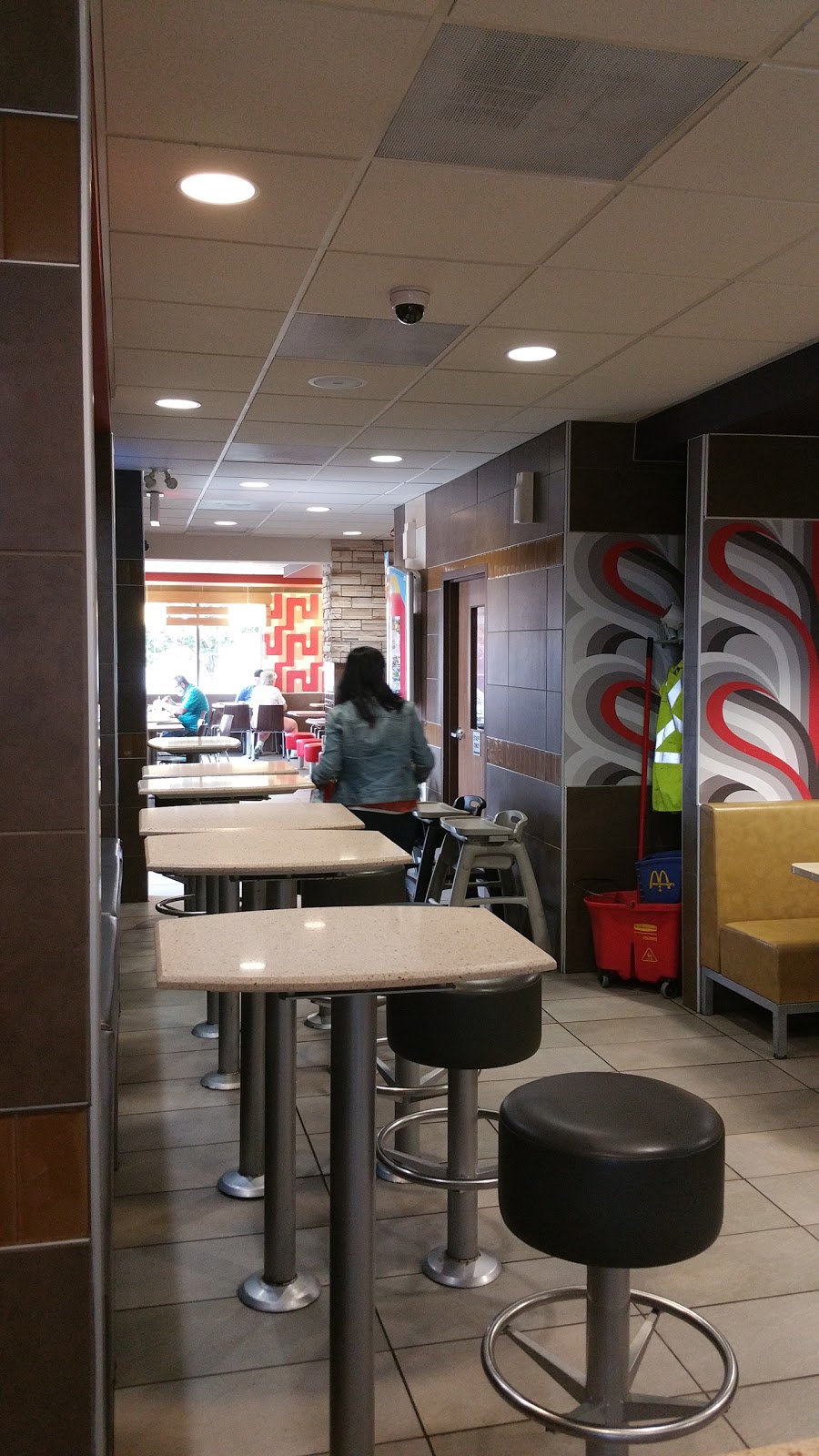 McDonalds | 475 Centre St N, Napanee, ON K7R 3S4, Canada | Phone: (613) 354-9707