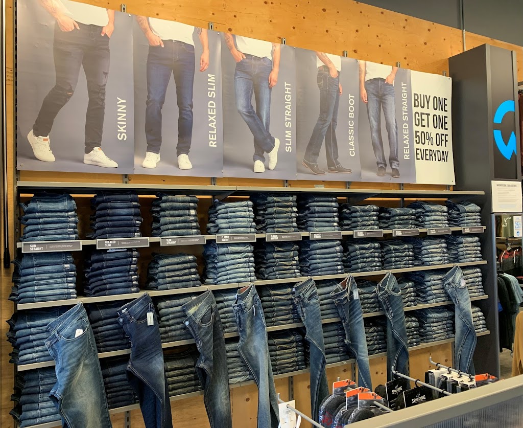 Warehouse One Courtenay Comox | 444 Lerwick Rd Unit 405, Courtenay, BC V9N 2L8, Canada | Phone: (250) 703-2270