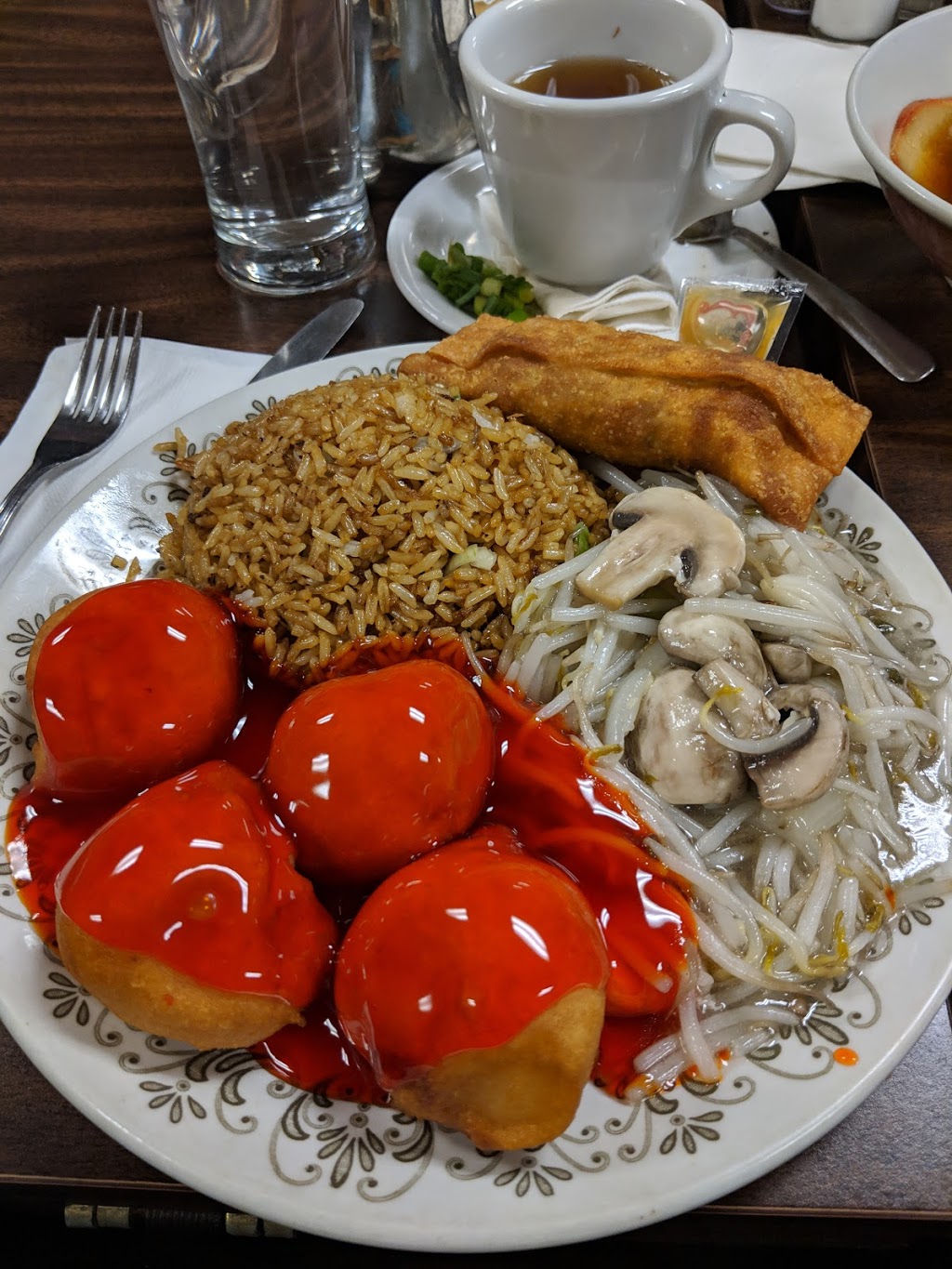 Shanghai Restaurant | 749 King St E, Cambridge, ON N3H 3N9, Canada | Phone: (519) 653-7221
