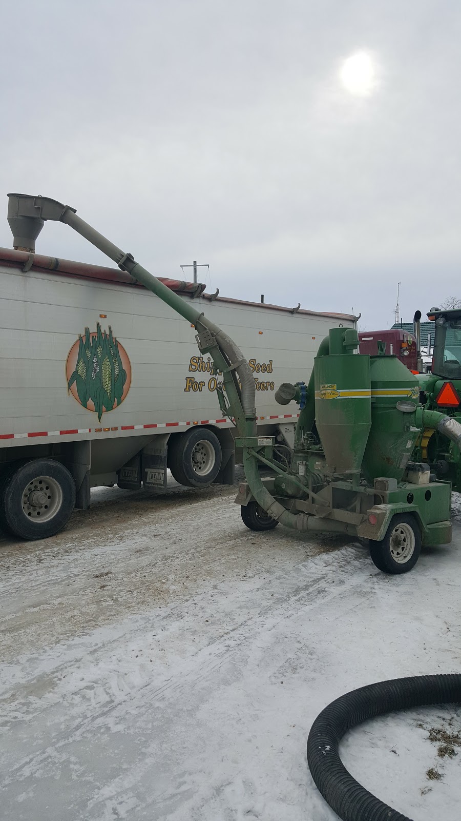 Smith Grain Vacuum Services | 11299 Boundary Line, Kent Bridge, ON N0P 1V0, Canada | Phone: (519) 359-2979