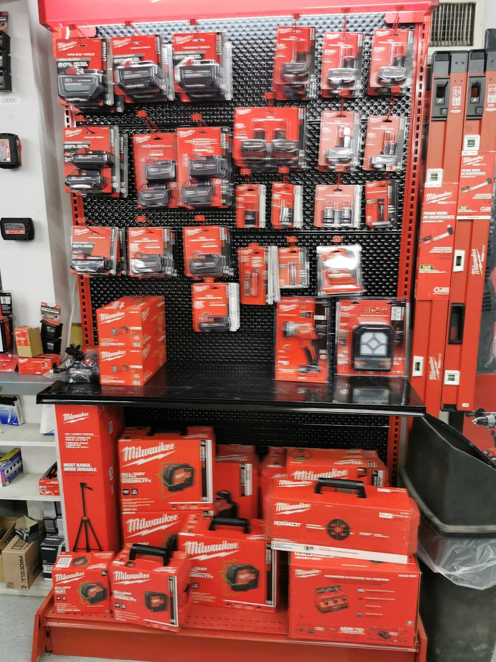 Fastening House Atlantic | 1 Moore Rd, Dartmouth, NS B3B 1J1, Canada | Phone: (902) 468-6555