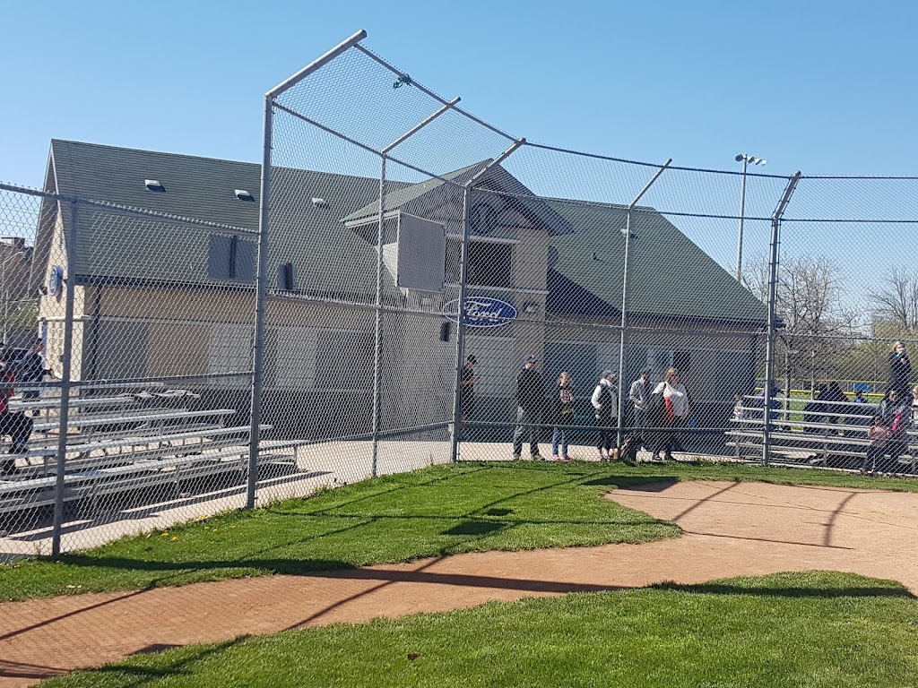 Oakville Little League | 425 Cornwall Rd, Oakville, ON L6J 7S8, Canada | Phone: (905) 827-1831