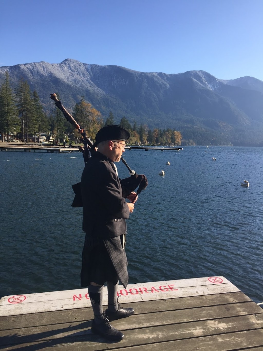 Valley Bagpiper Joe McDonald | 32 Lakeshore Dr, Cultus Lake, BC V2R 4Z9, Canada | Phone: (778) 888-2954