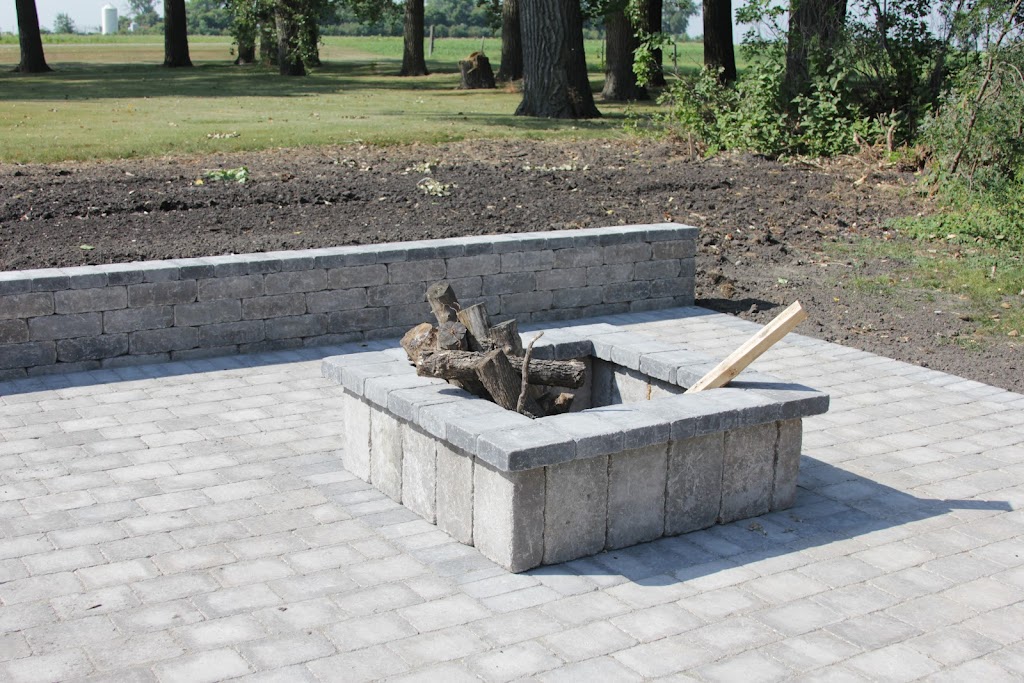 Ecodent Yard Care | 7161 rd2w, Altona, MB R0G 0B0, Canada | Phone: (204) 216-0770