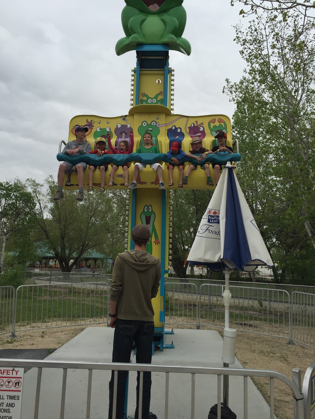 Tinkertown Amusements | 621 Murdock Rd, Winnipeg, MB R2C 2Z3, Canada | Phone: (204) 257-8095