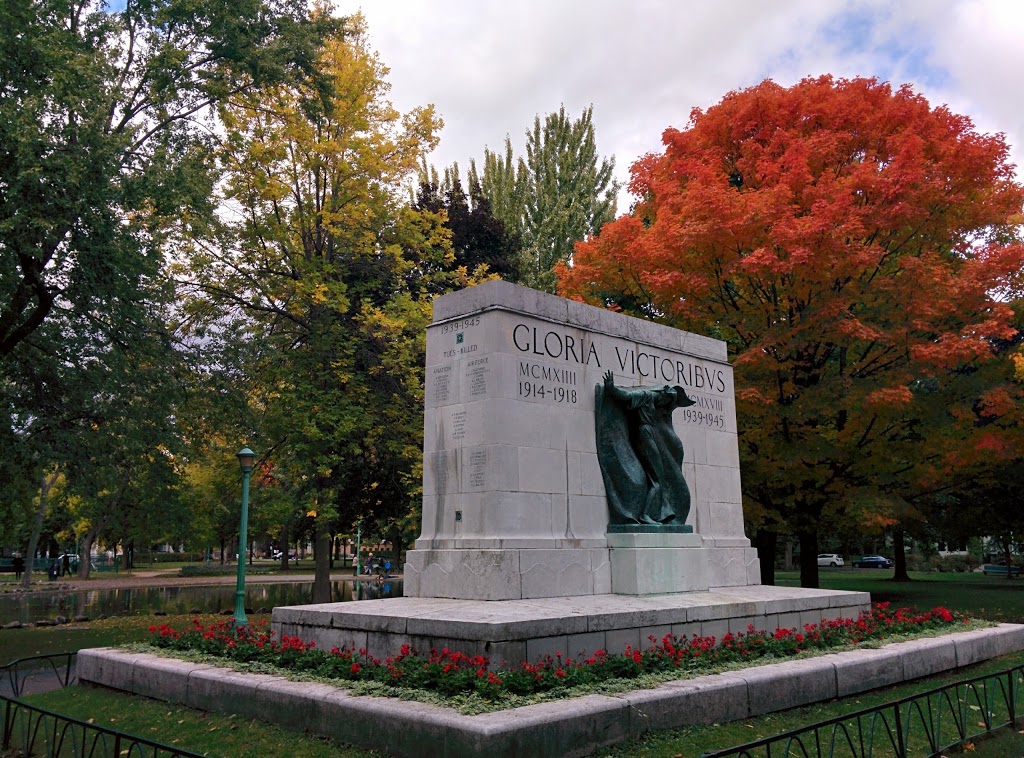Outremont Park | St. Viateur, Avenue Outremont, Montreal, QC H2V 1Z2, Canada | Phone: (514) 872-0311