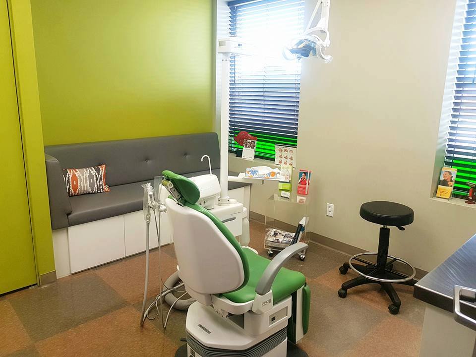 Denturologiste Milot | 580 Rue Barkoff Suite 202, Trois-Rivières, QC G8T 9T7, Canada | Phone: (819) 376-6325
