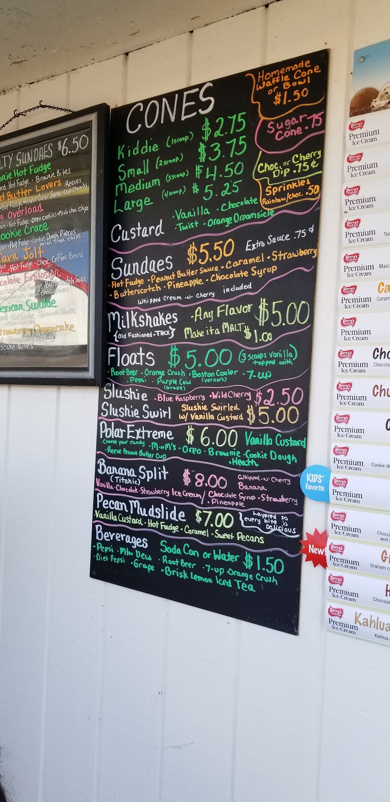 Dan the Man Ice Cream Stand | 2460 Niagara Falls Blvd, Niagara Falls, NY 14304, USA | Phone: (716) 868-3732