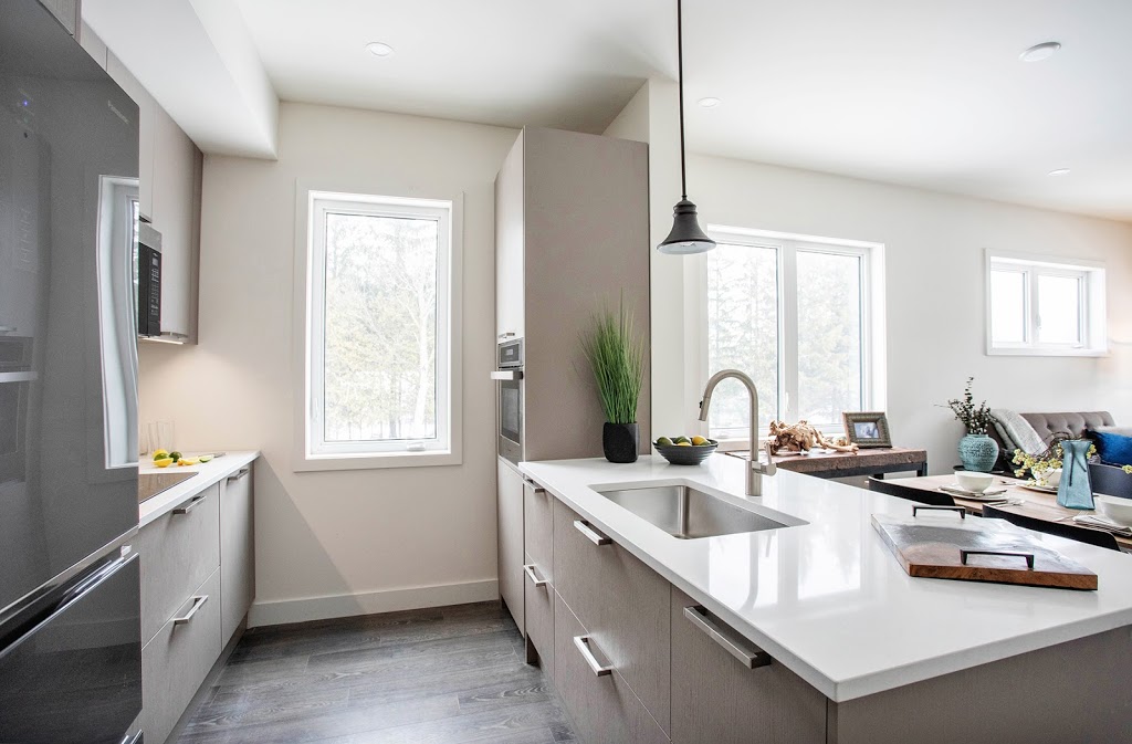 Mountain House at Windfall | 104 Yellow Birch Cres, The Blue Mountains, ON L9Y 0Y5, Canada | Phone: (705) 293-0954