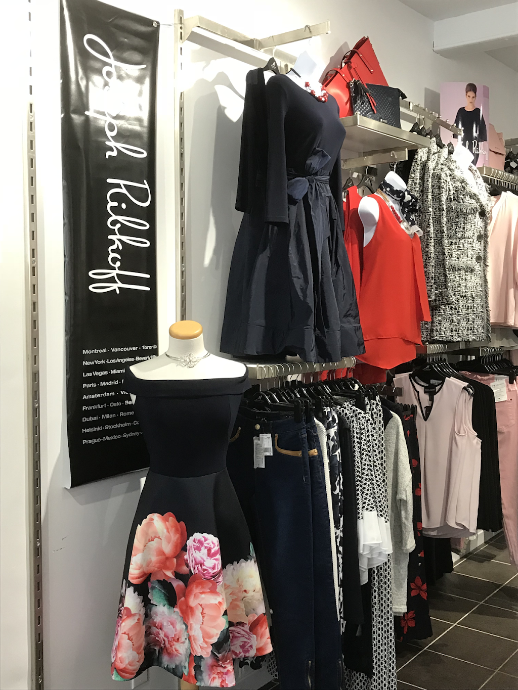 Signé Marie-Pierre | 814-2 Rue de St Jovite, Mont-Tremblant, QC J8E 3J8, Canada | Phone: (819) 425-3181