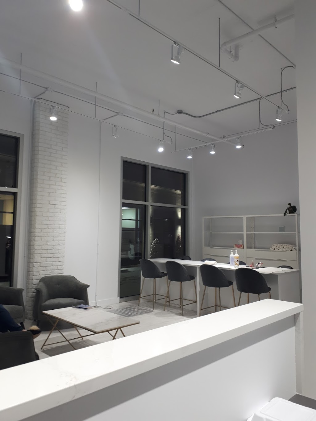 DS beauté | 620 Bd Sir-Wilfrid-Laurier, Mont-Saint-Hilaire, QC J3G 1L2, Canada | Phone: (514) 451-4280
