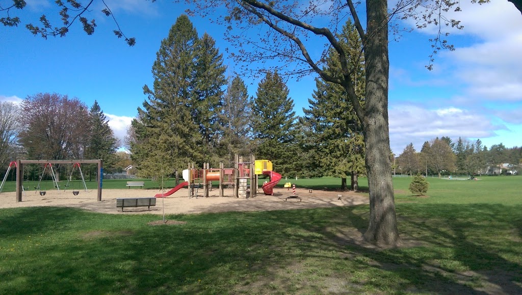 Briargreen Public School | 19 Parkfield Crescent, Nepean, ON K2G 0R9, Canada | Phone: (613) 828-5027